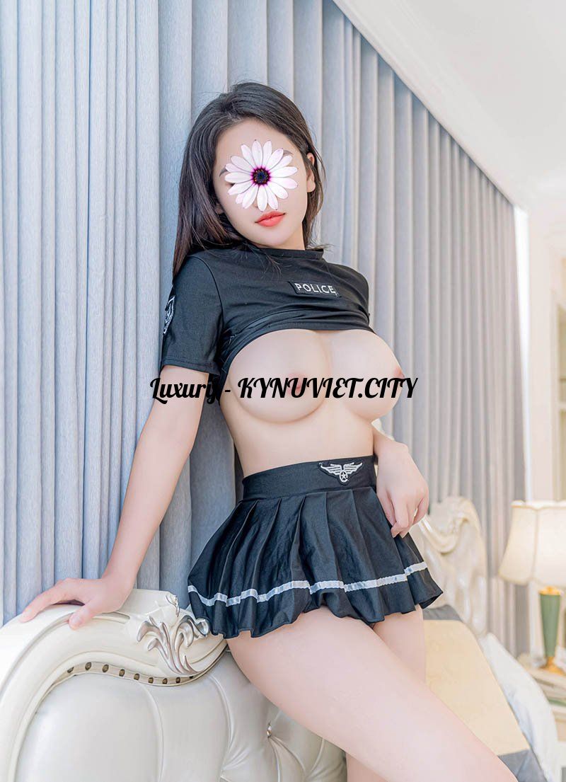 hotgirl-tiktok-mai-phuong-bui-2k1-ve-dep-cute-dang-yeu-vo-cung-1824758-original.jpg